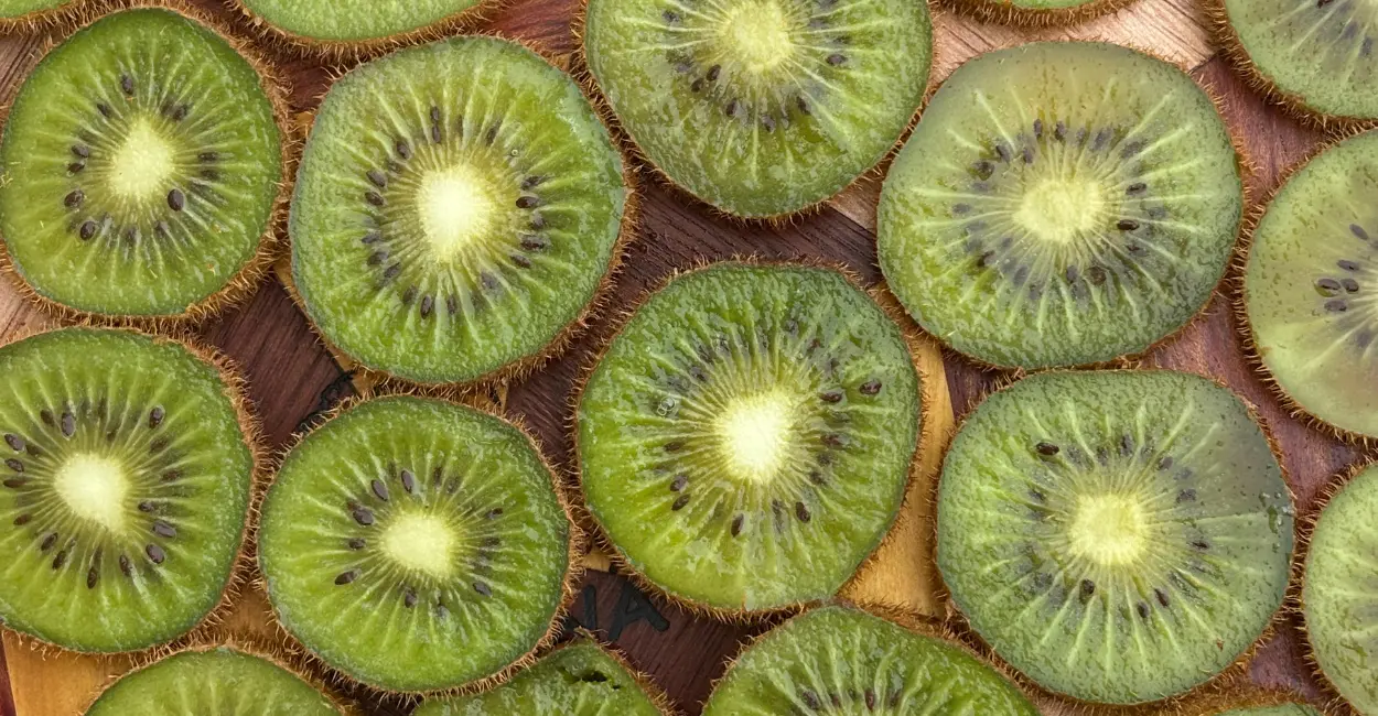 Leia mais sobre o artigo 5 frutas ricas em vitamina C para fortalecer sua imunidade