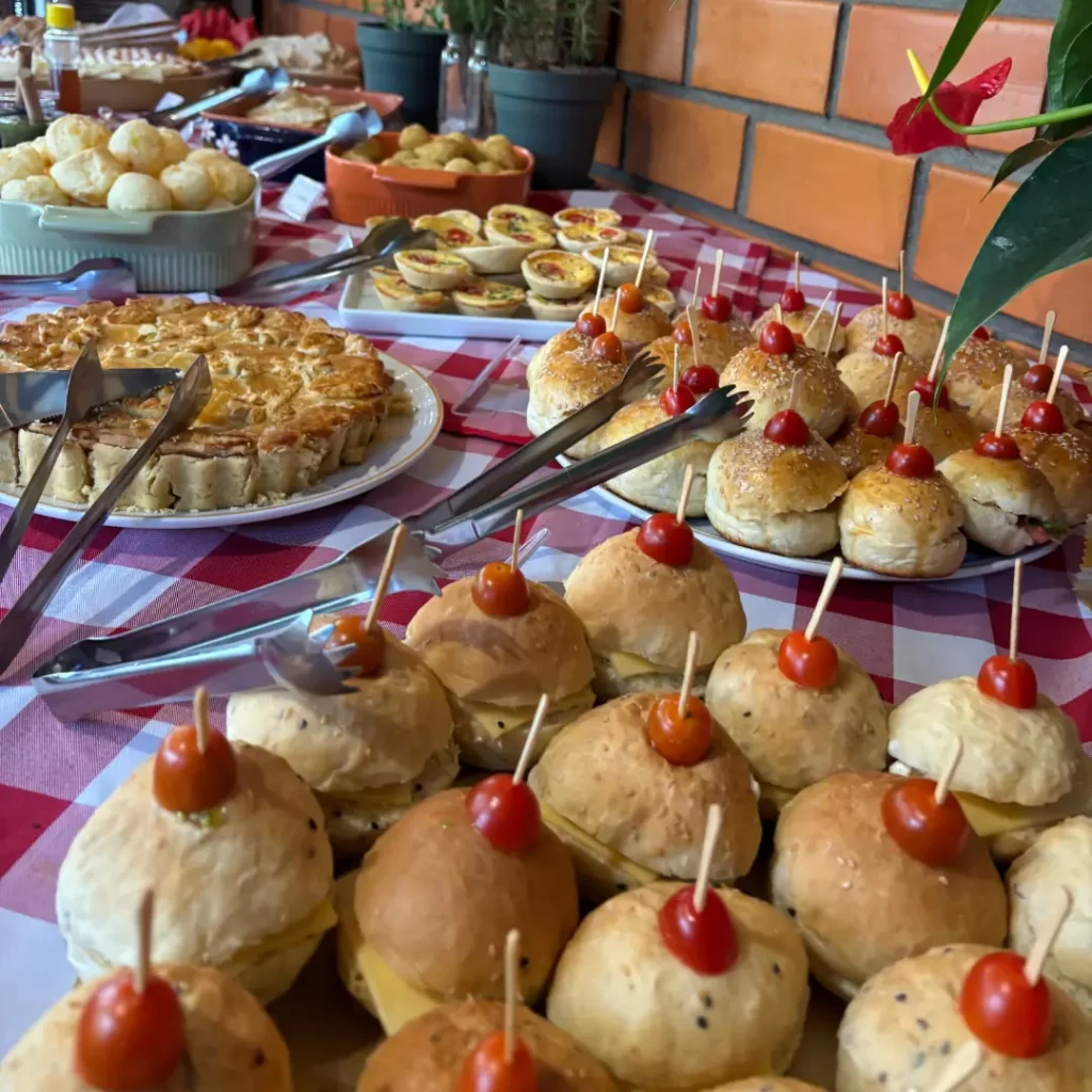 itens café colonial chácara kiwi da serra